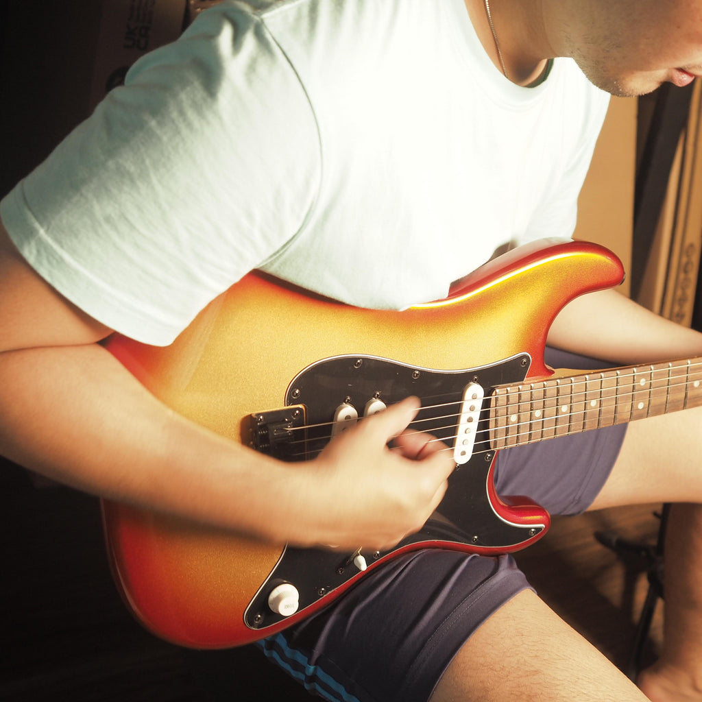 SQUIER STRATOCASTER Contemporary Special Electric Guitar | Gitar