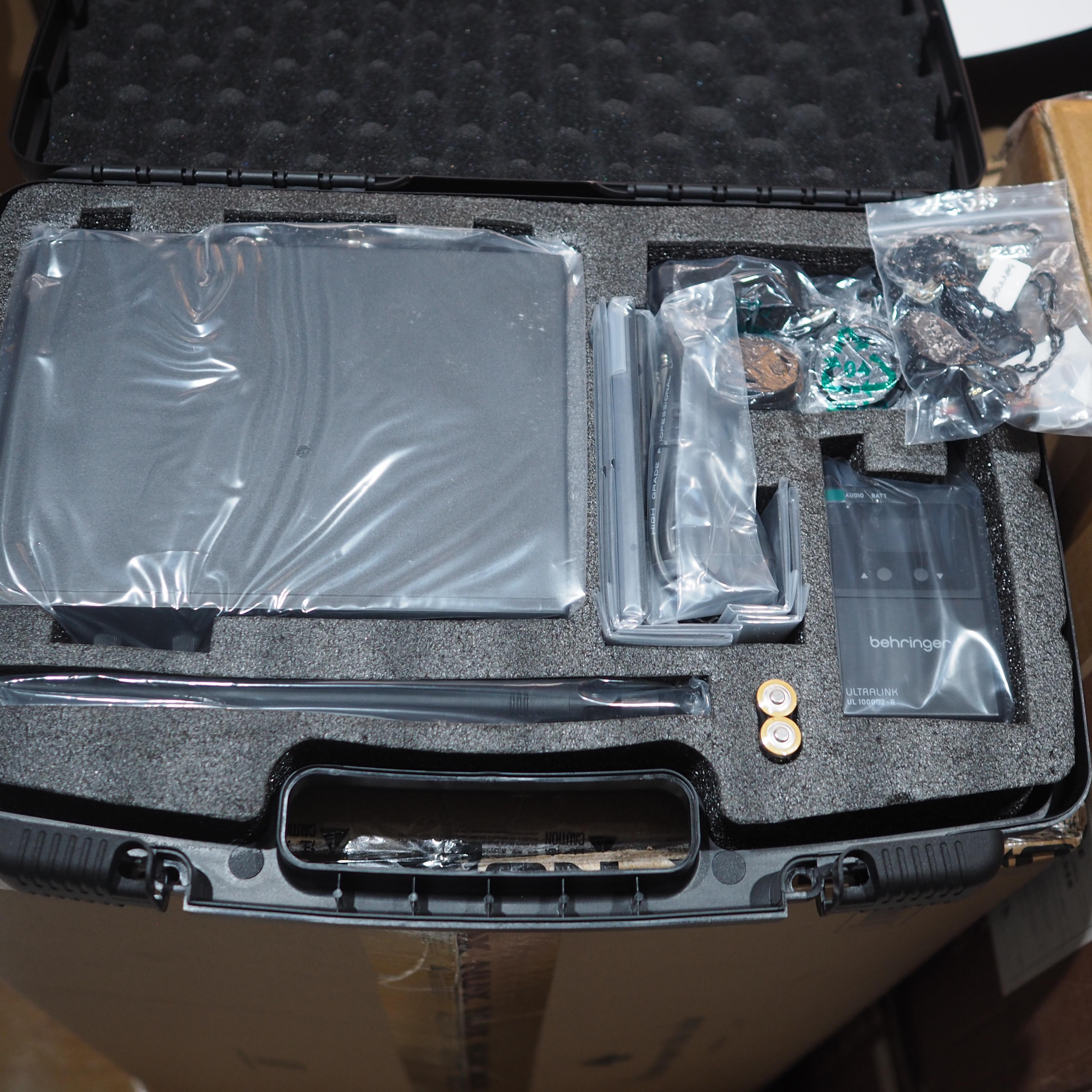 Behringer UL-1000G2 UHF Wireless In-ear Monitoring System | UL1000