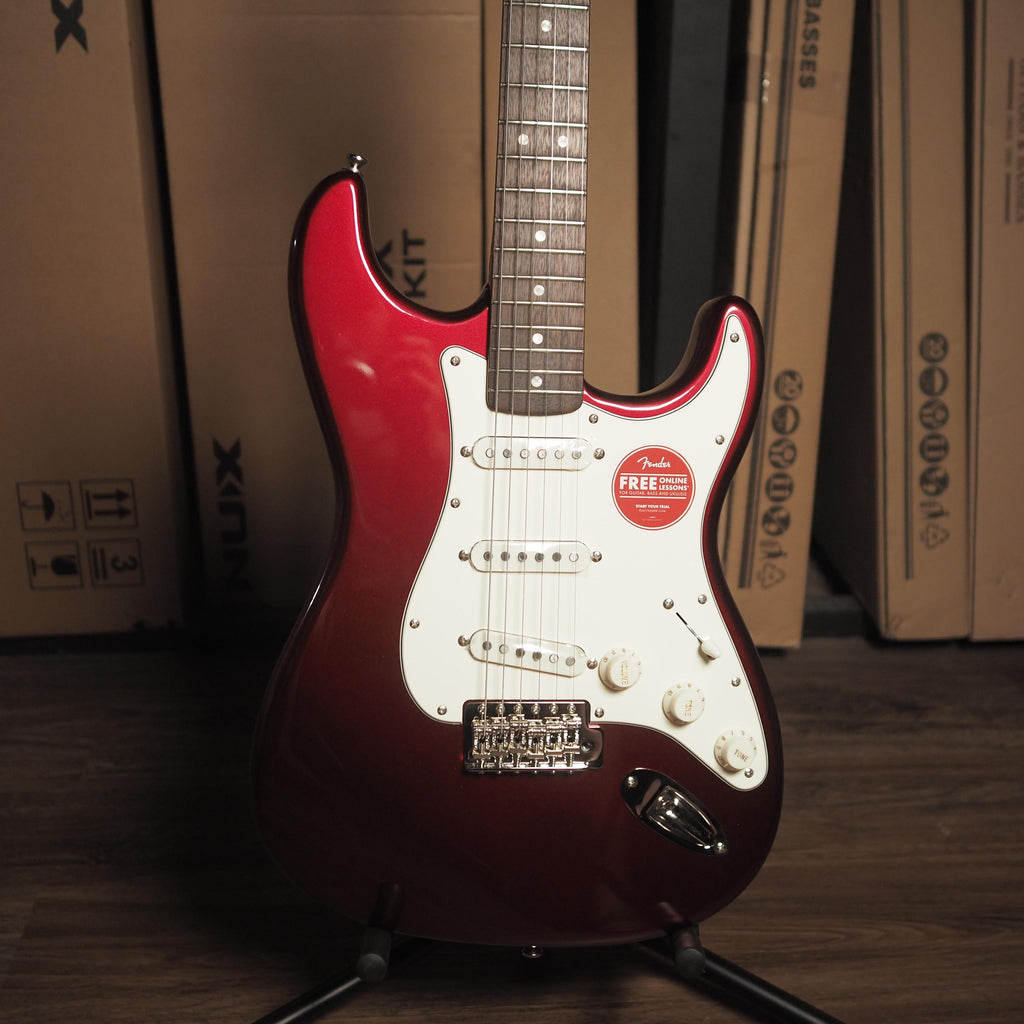 SQUIER STRATOCASTER CLASSIC VIBE 60s Electric Guitar | Gitar Listrik