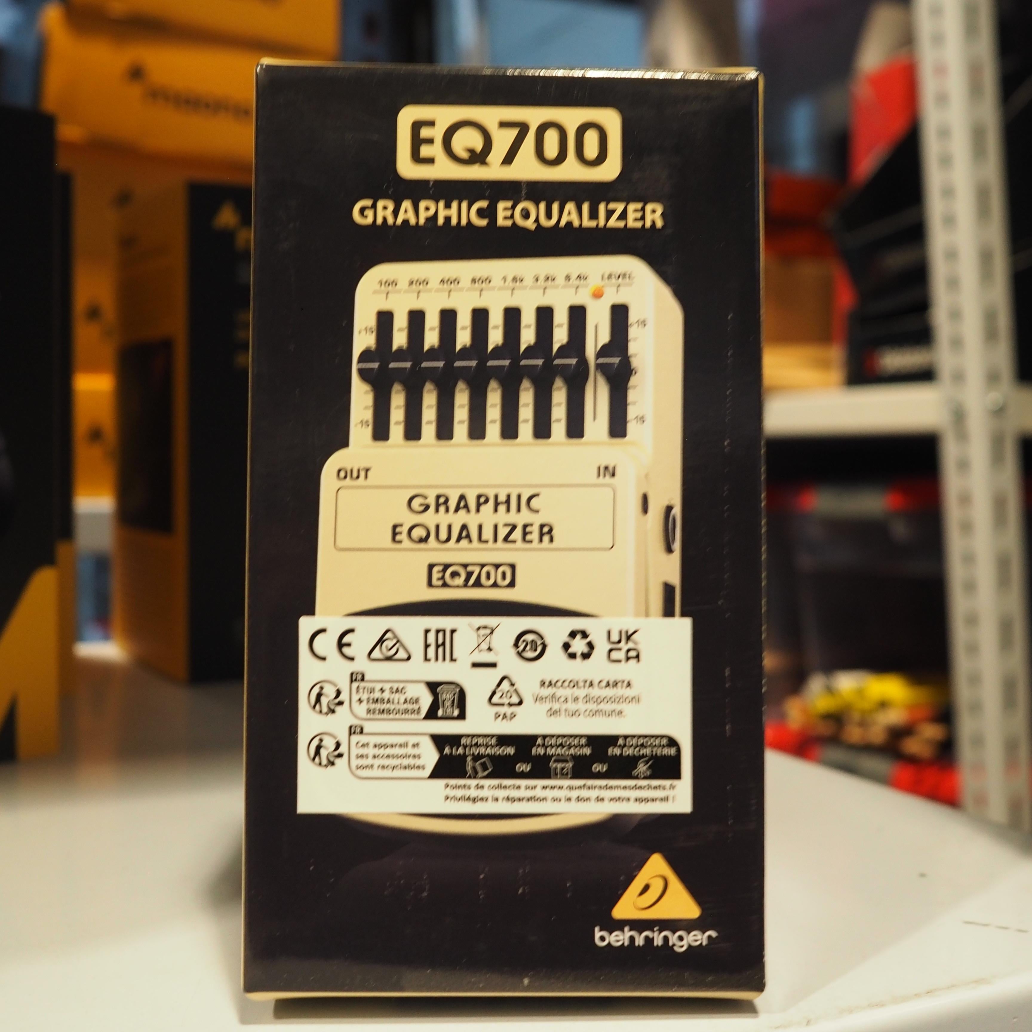 BEHRINGER EQ700 Ultimate 7-Band Graphic Equalizer | Efek Gitar Stomp