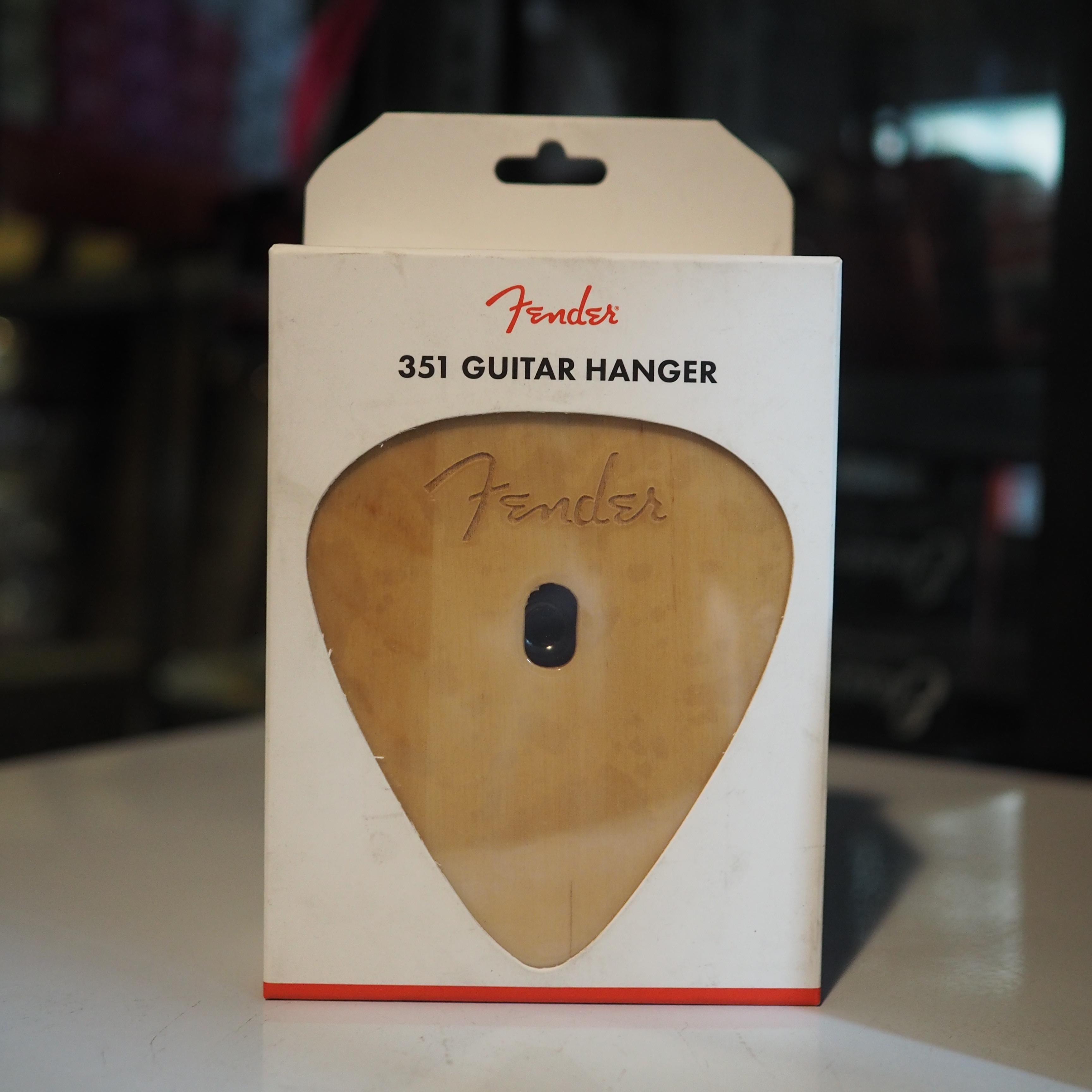 Fender 351 Guitar Wall Hanger - Stand Gantung Gitar Bass